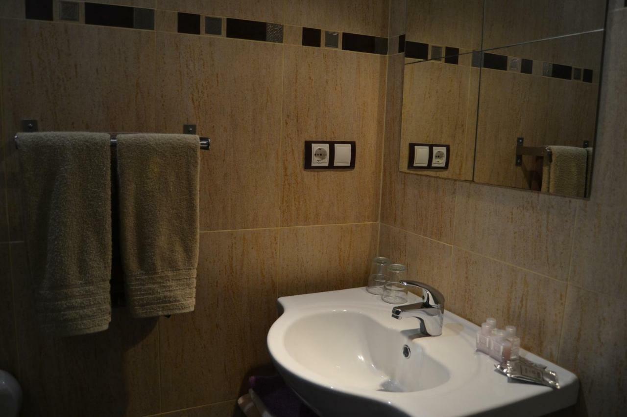 Apartamentos Rurales La Cirigueena Oles Exteriér fotografie