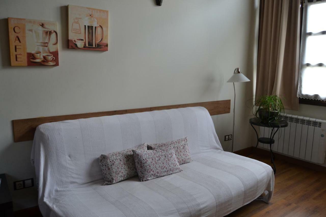 Apartamentos Rurales La Cirigueena Oles Exteriér fotografie